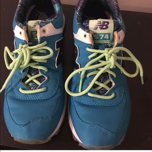 STILL AVAILABLE! New Balance Tropical print 7.5s